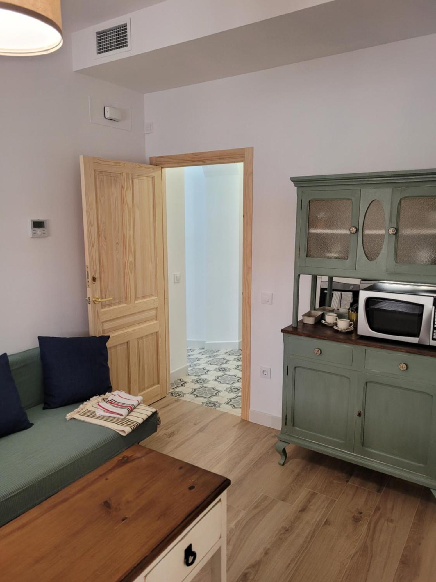 Apartamento Con Wifi, Patio Y Garaje Privado Alcala de Guadaira Exterior photo