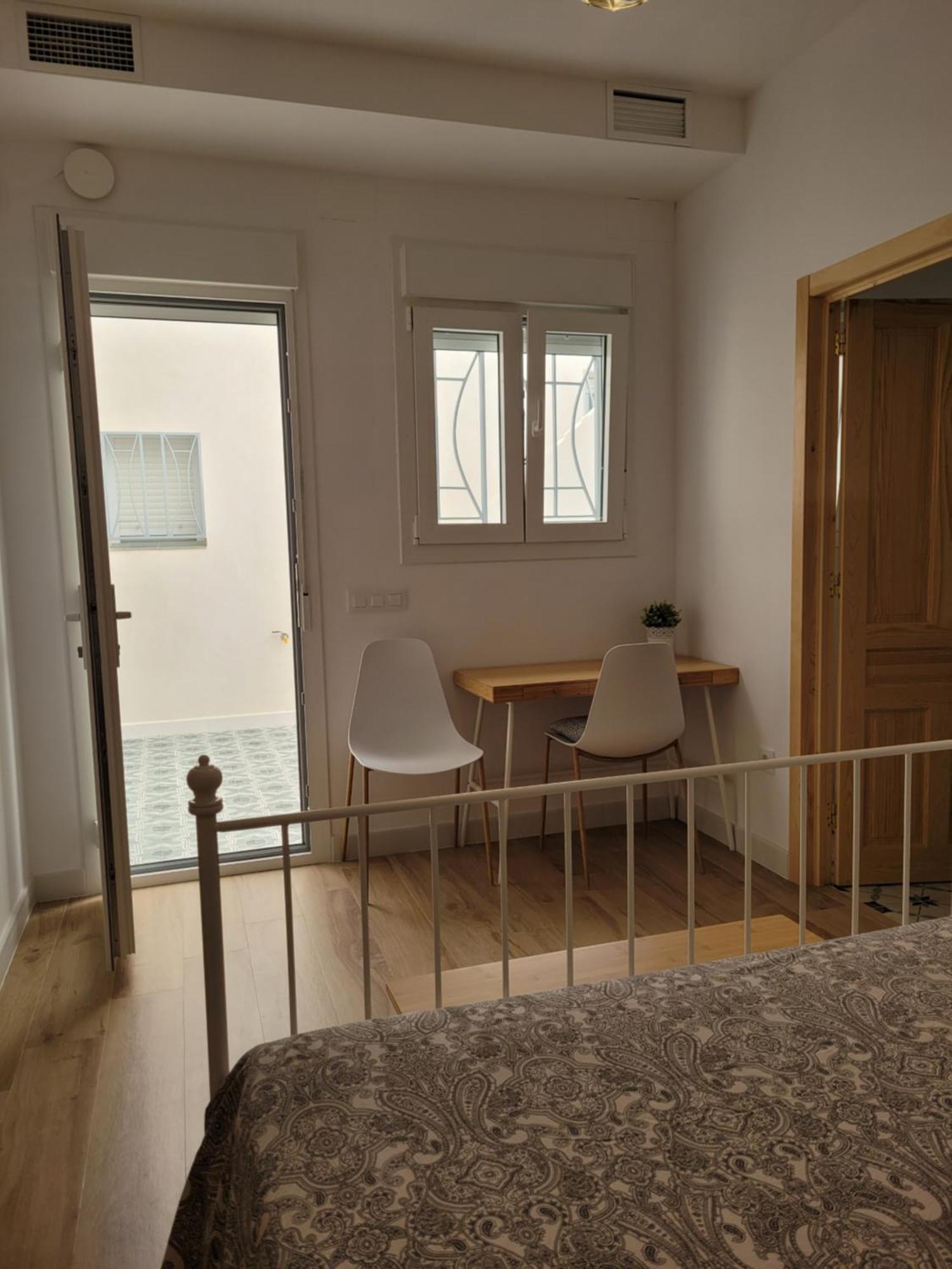 Apartamento Con Wifi, Patio Y Garaje Privado Alcala de Guadaira Exterior photo