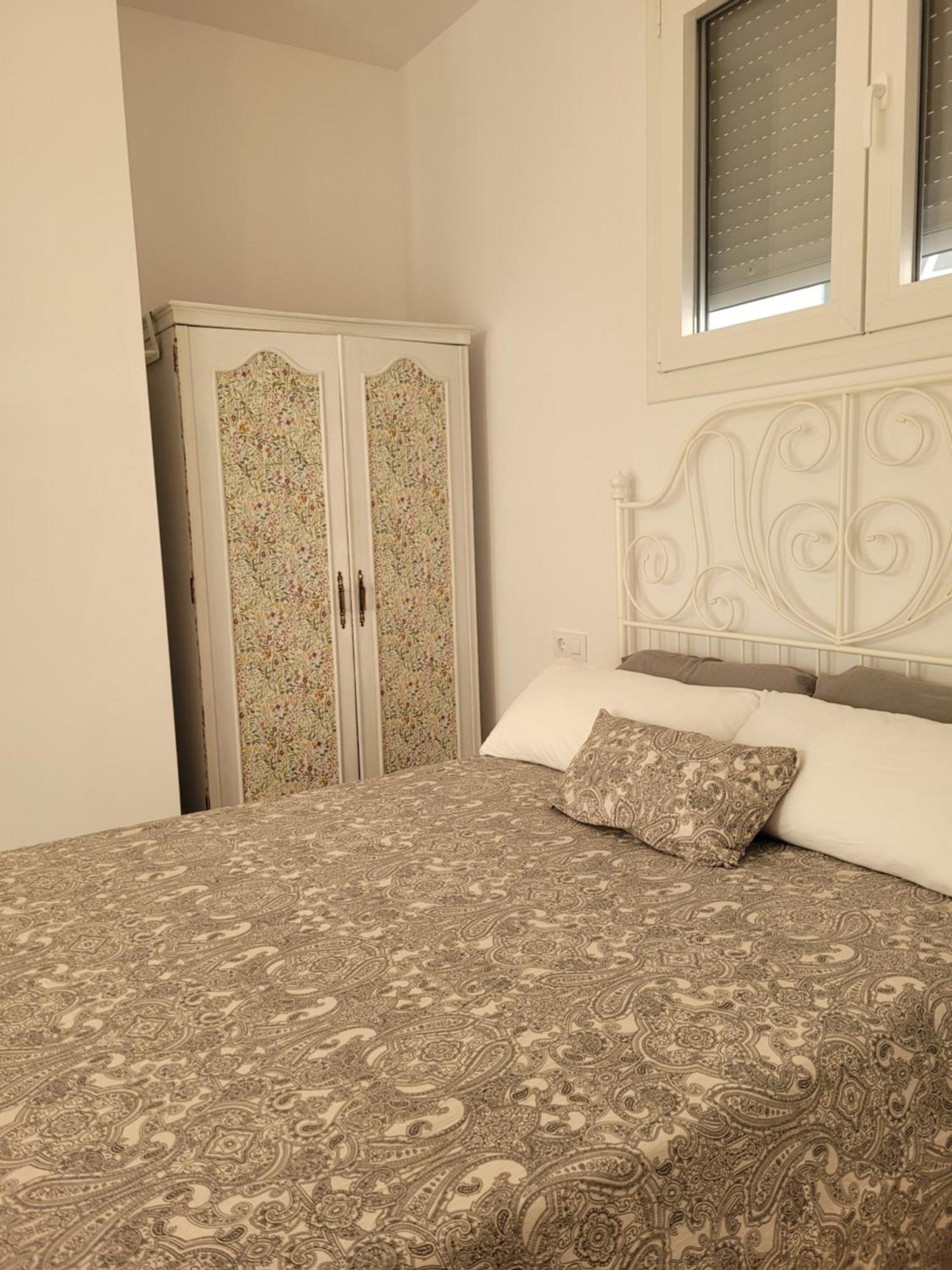 Apartamento Con Wifi, Patio Y Garaje Privado Alcala de Guadaira Exterior photo