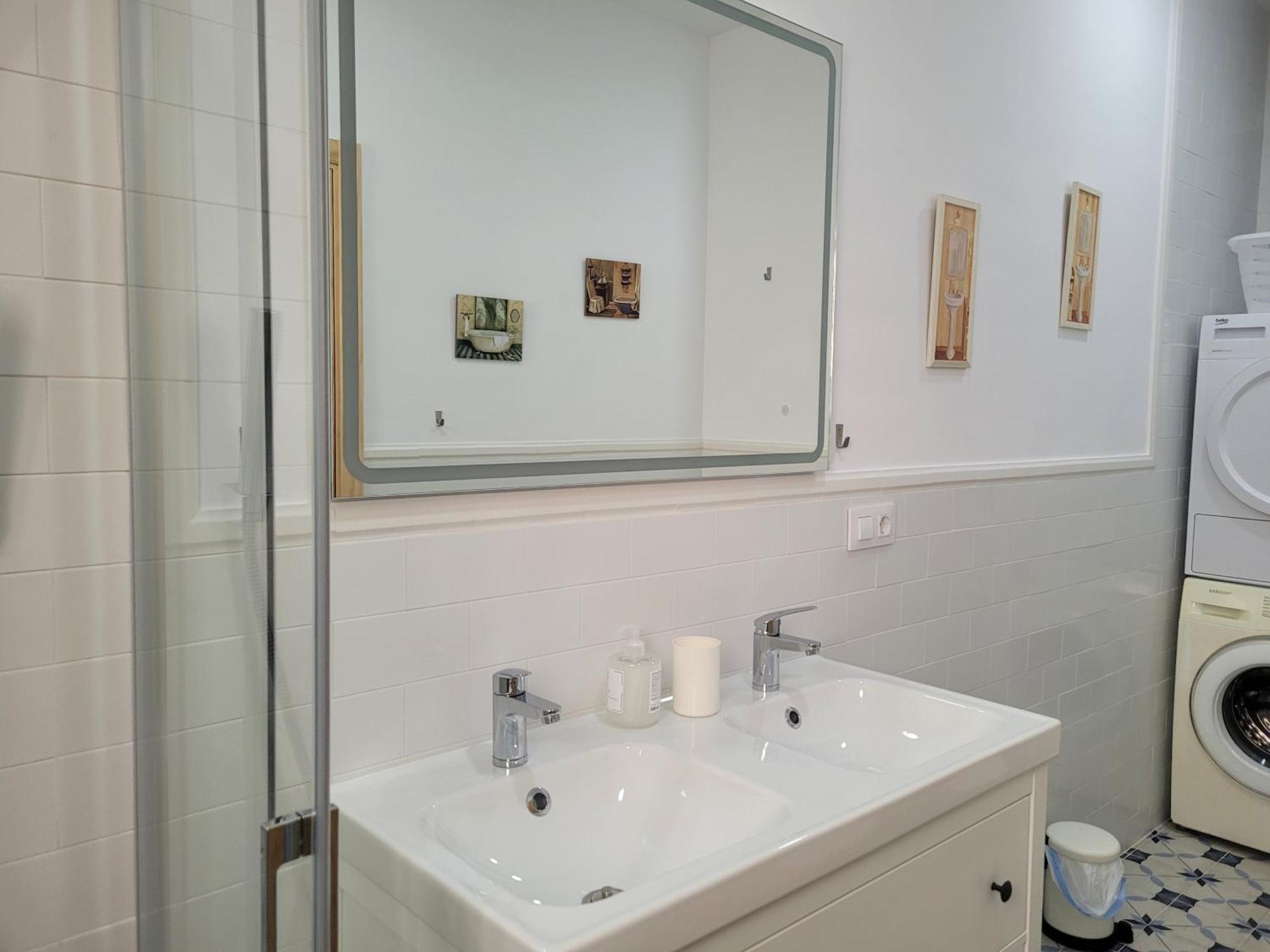 Apartamento Con Wifi, Patio Y Garaje Privado Alcala de Guadaira Exterior photo