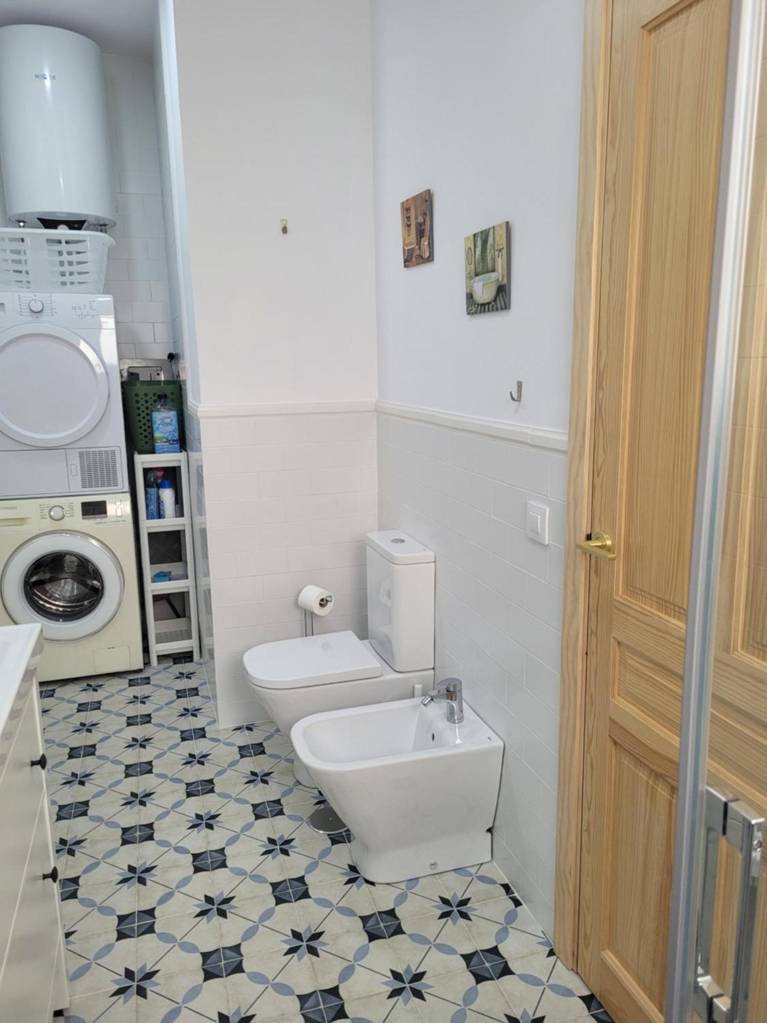 Apartamento Con Wifi, Patio Y Garaje Privado Alcala de Guadaira Exterior photo